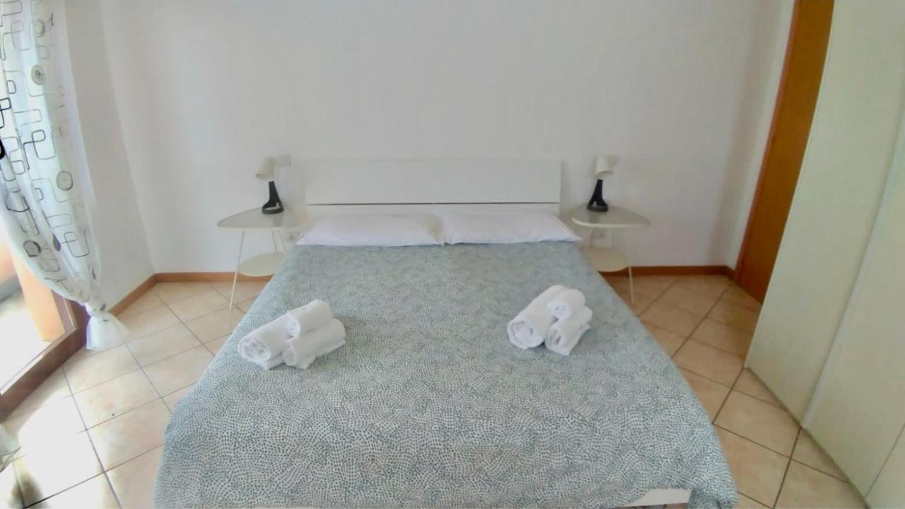 Cleo Camelia Apartment ฟัลโกนารา มาริตติมา ภายนอก รูปภาพ